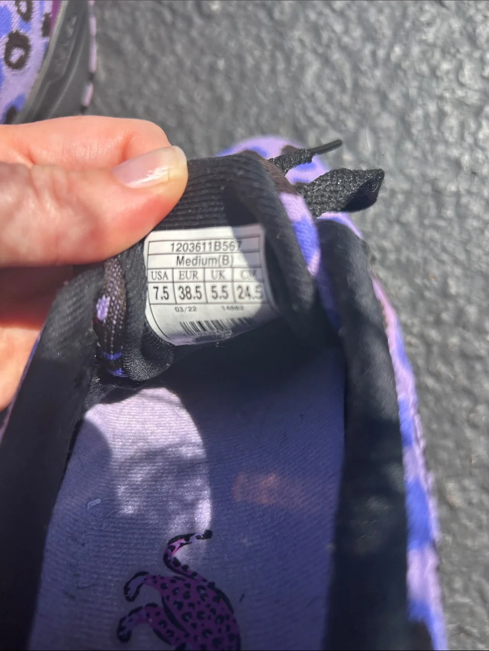 Brooks stylish purple